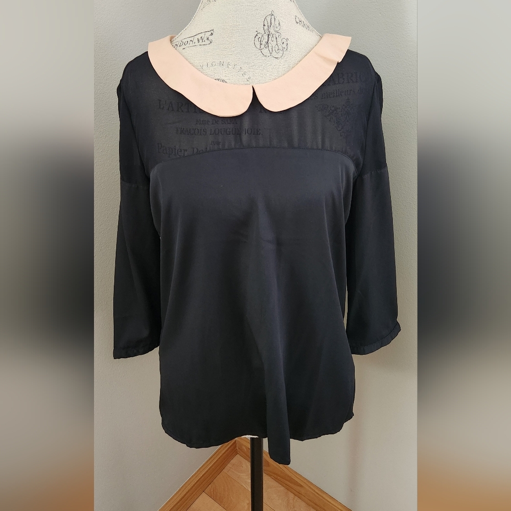 BERSHKA collared black and cream long sleeve blouse with buttons in the back L
